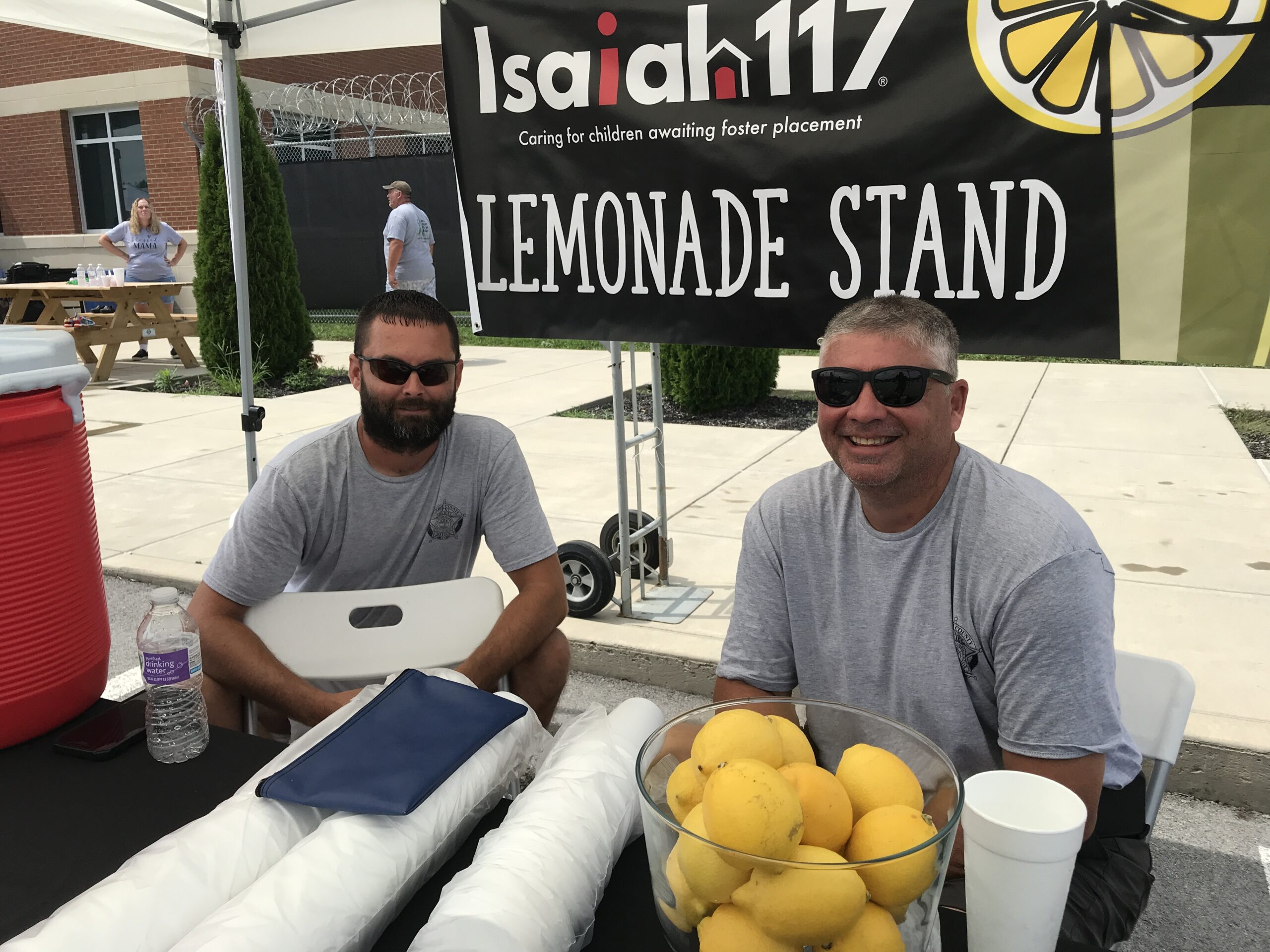 Isaiah 117 lemonade stand